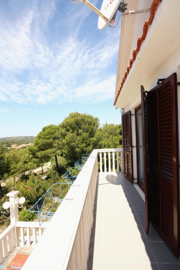 Apartments With A Parking Space Jezera, Murter - 5079 Bagian luar foto